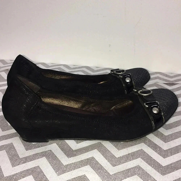 AGL Suede Cap Toe Shoes - Picture 3 of 7